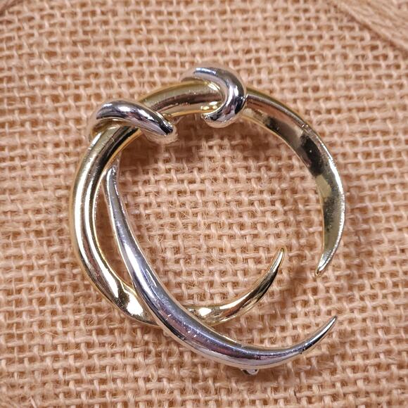 Sleek Vintage Silver-Tone Crescent Brooch - Modernist Lunar Design - Picture 1 of 10